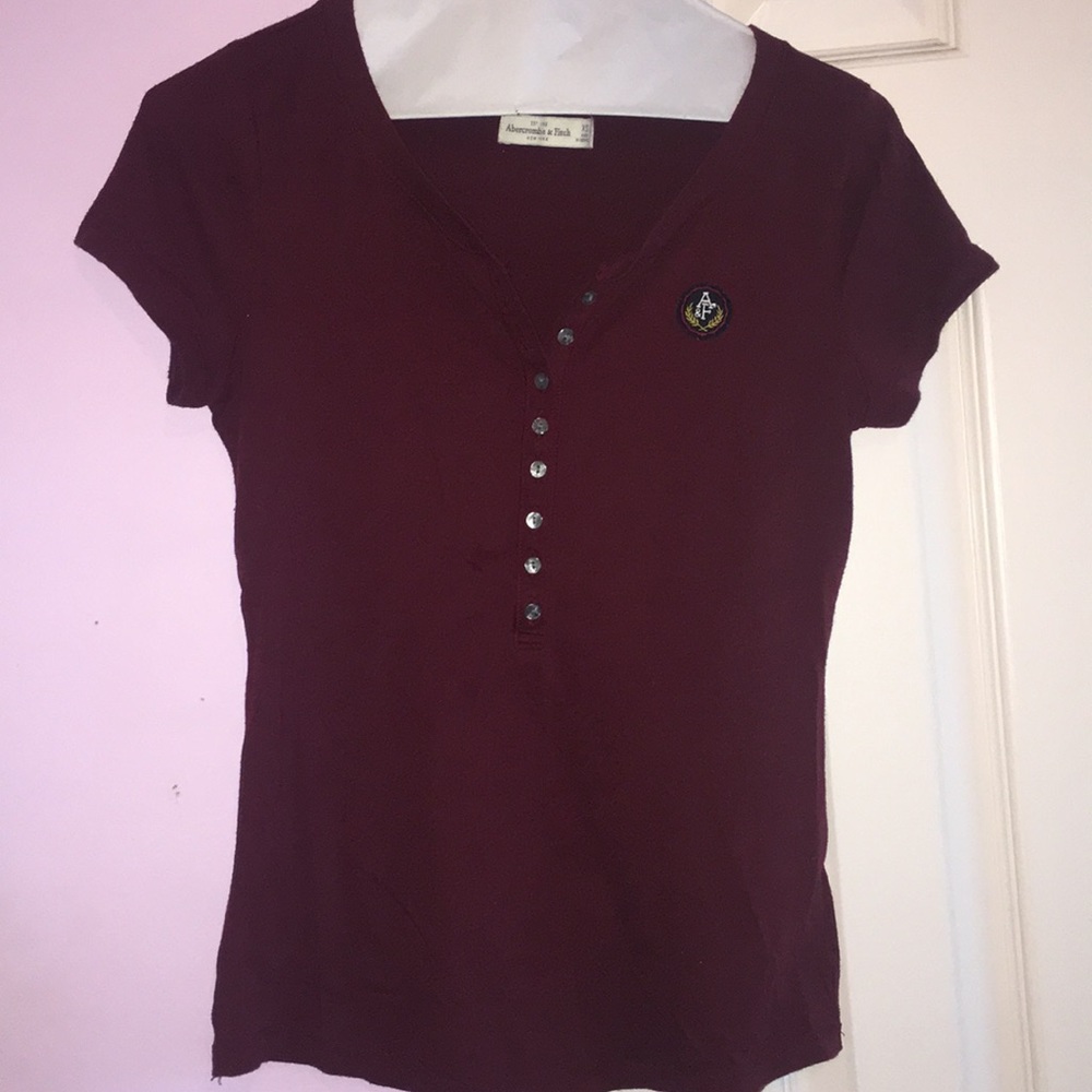 Abercrombie maroon short sleeve shirt